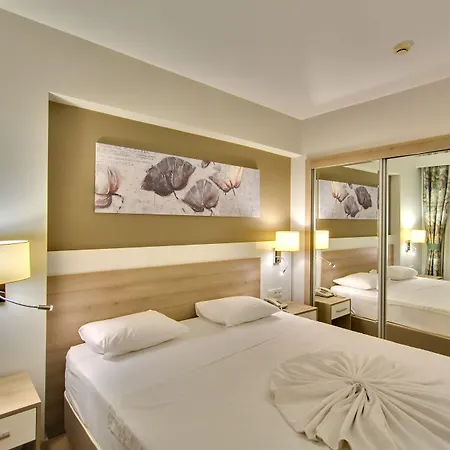 Novella Apartahotel *