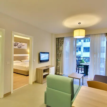 Novella מלון דירות *