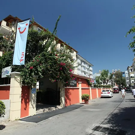 Novella אלאניה