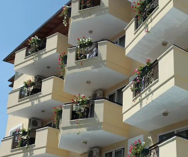 Novella Apartmanhotel *